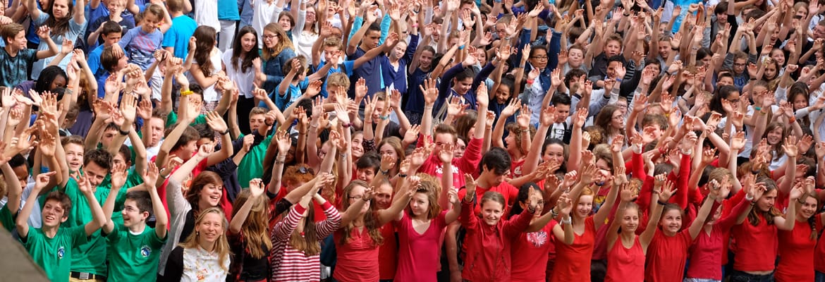 Durant la Journée de la fraternité, les élèves de La Providence se sont rassemblés pour une photo de groupe.